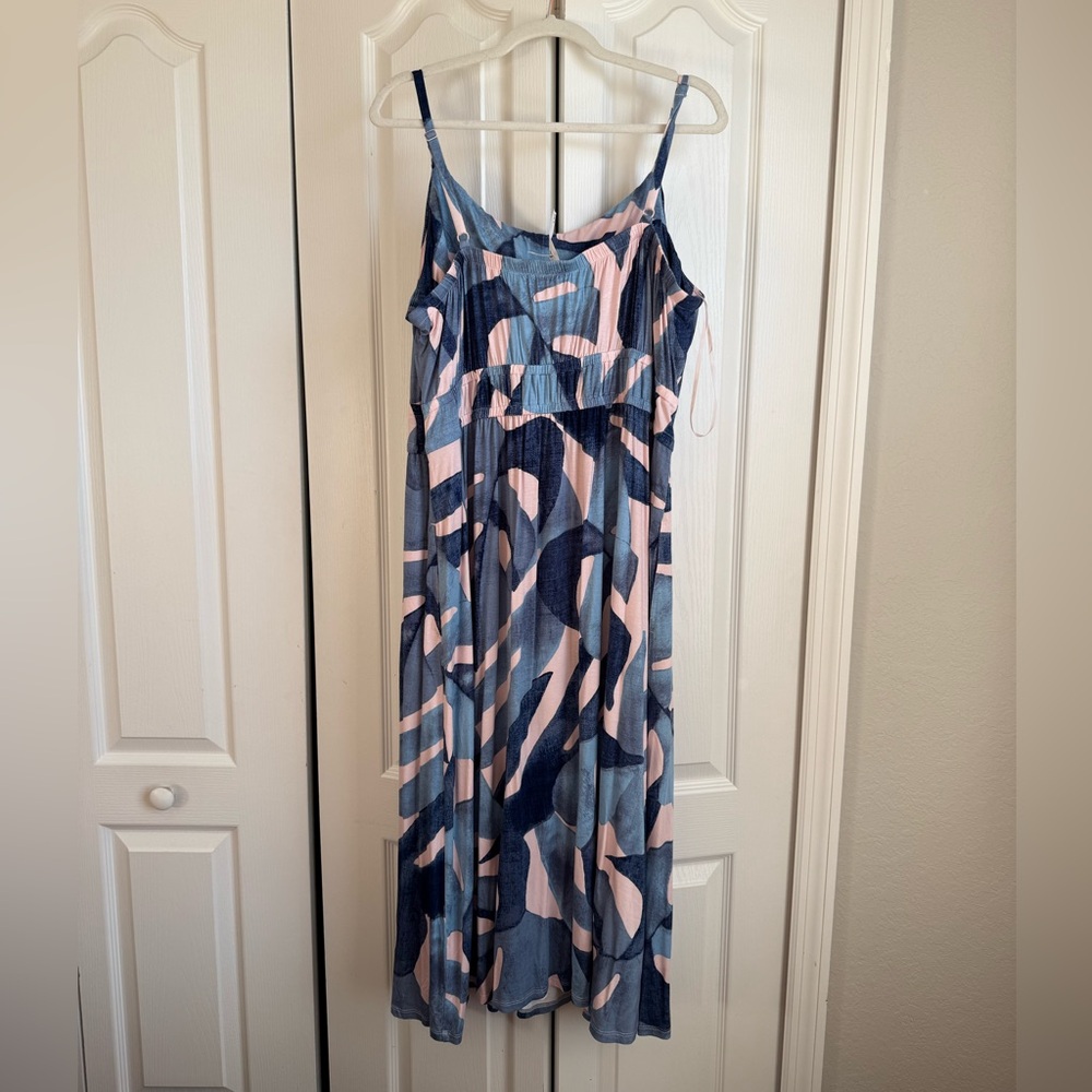 Soma Built in Bra Dress ๐ - Picture 2 of 3